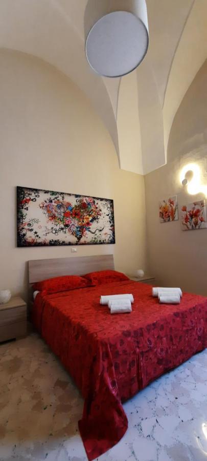 Casa Vacanze "Alizza" 알레지오 외부 사진