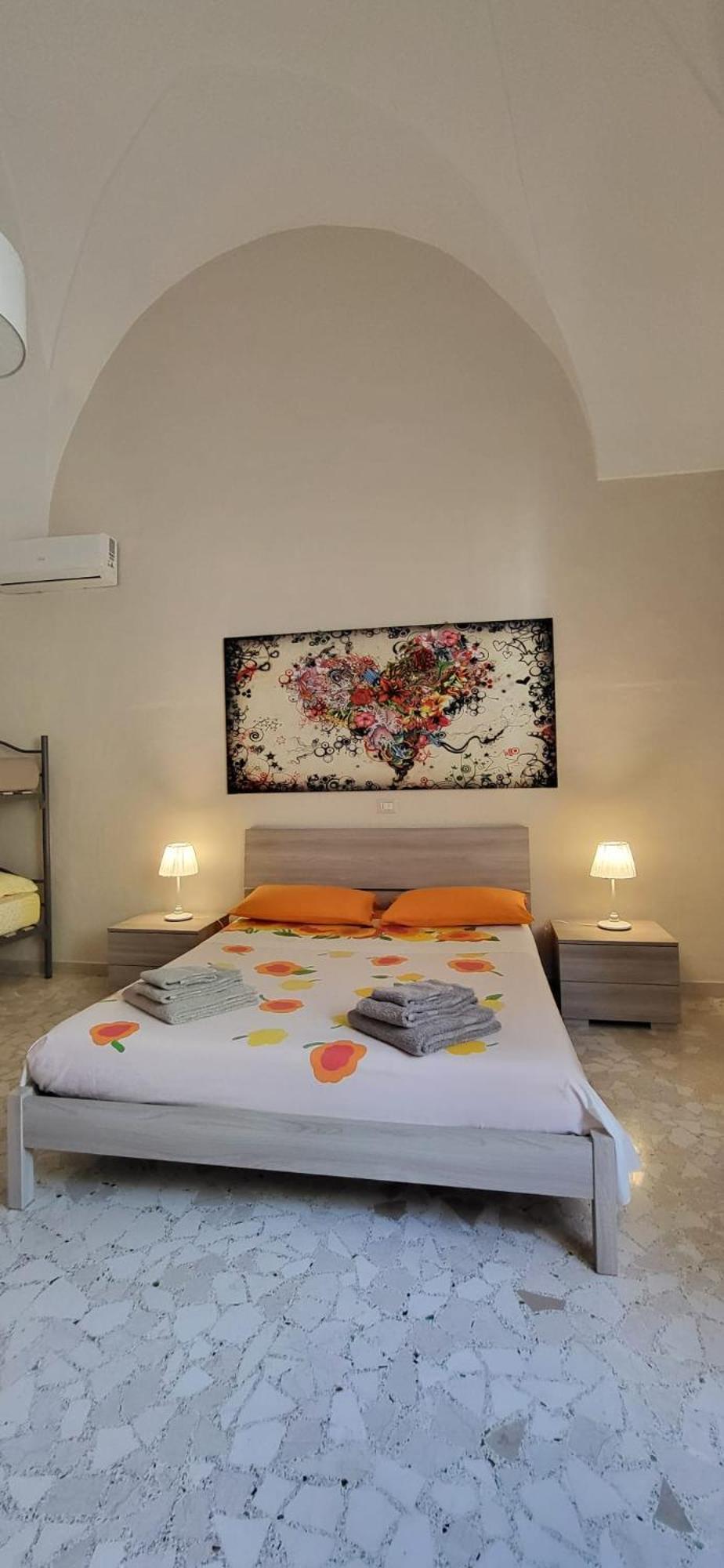 Casa Vacanze "Alizza" 알레지오 외부 사진